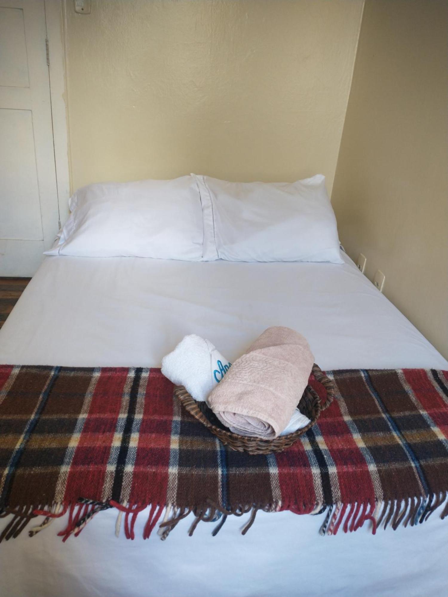 Guanaani Hostel Vitoria Ngoại thất bức ảnh