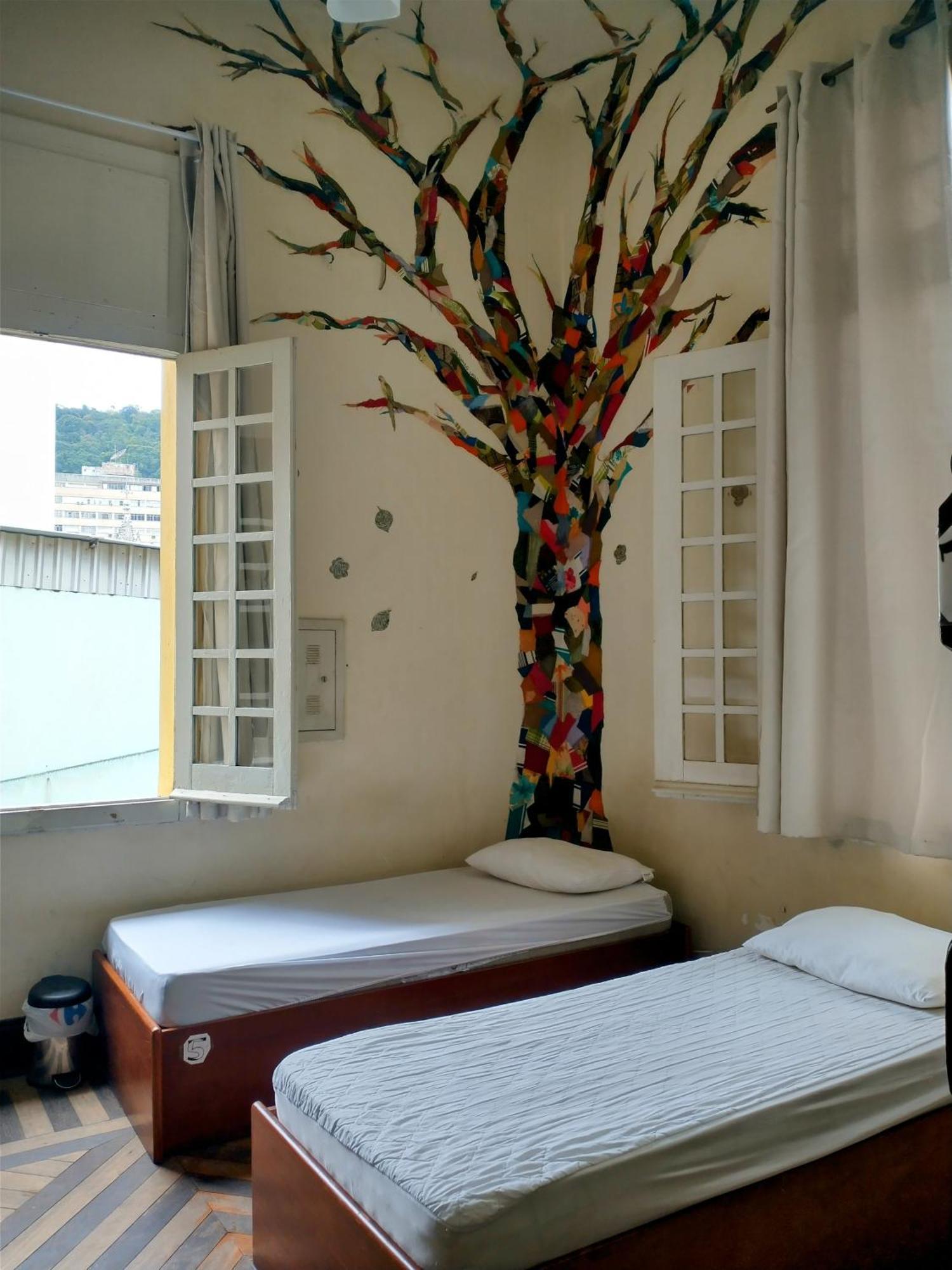 Guanaani Hostel Vitoria Ngoại thất bức ảnh